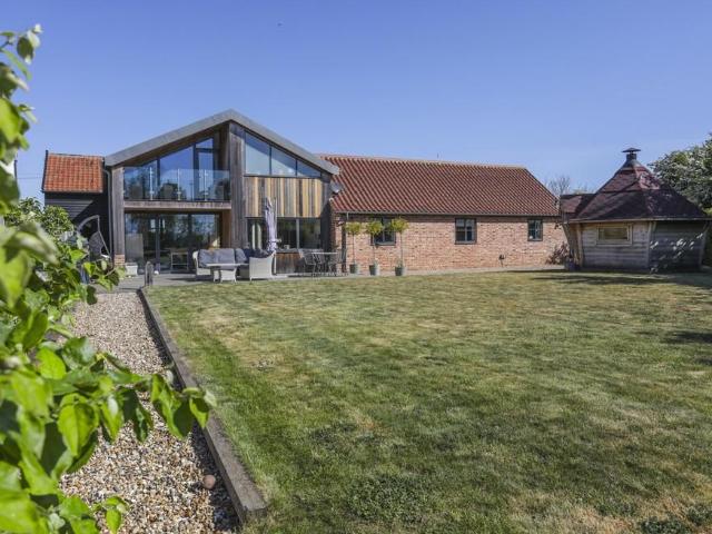 4 bedroom property for sale