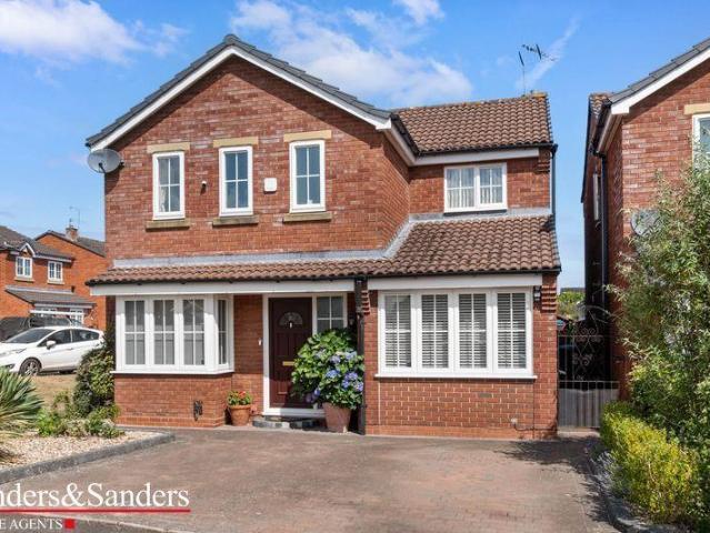 4 bedroom detached house for sale