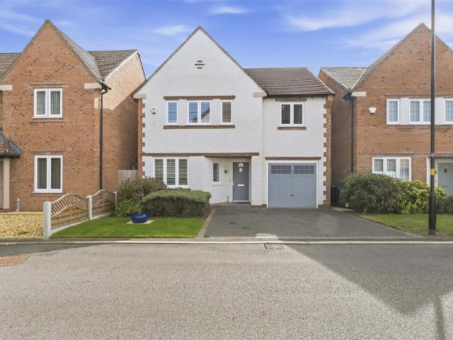 4 bedroom detached house for sale