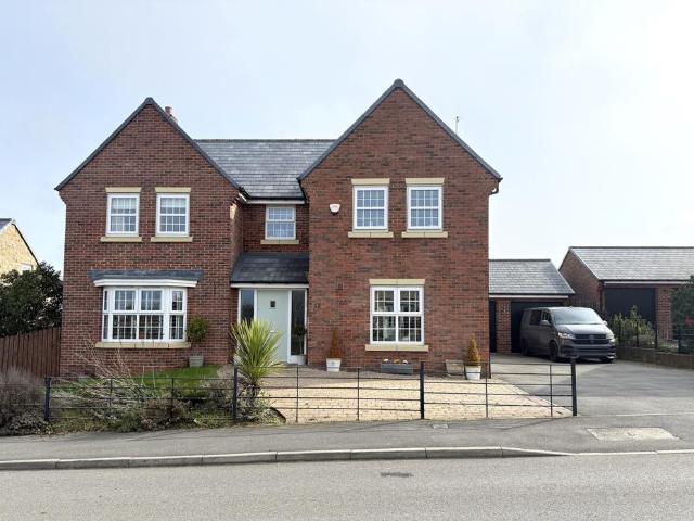 4 bedroom detached house for sale