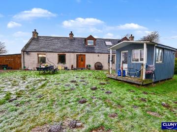 House for sale in Shetland - Swimming pool