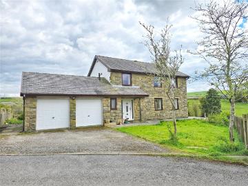 House for sale in Southfield Burnley - Garden