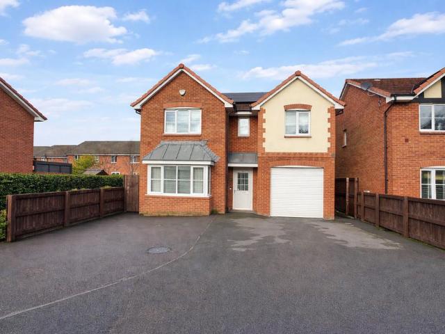 4 bedroom detached house for sale