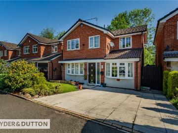 4 bedroom detached house for sale