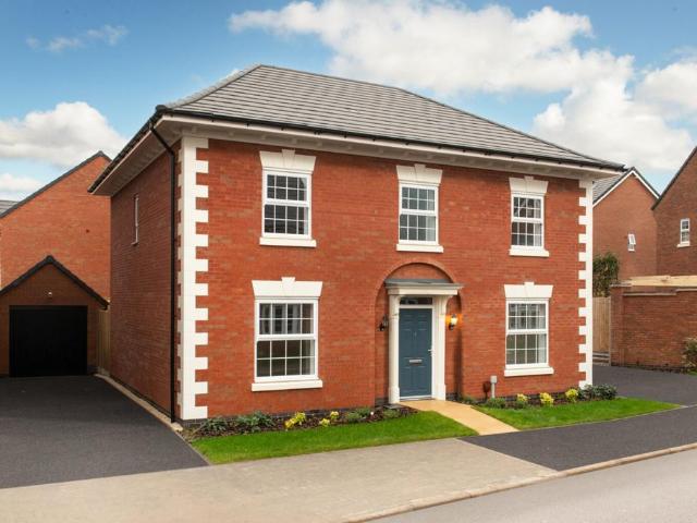 4 bedroom detached house for sale