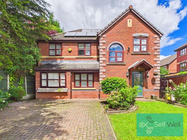 4 bedroom detached house for sale