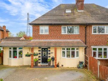 4 bedroom semi detached house for sale