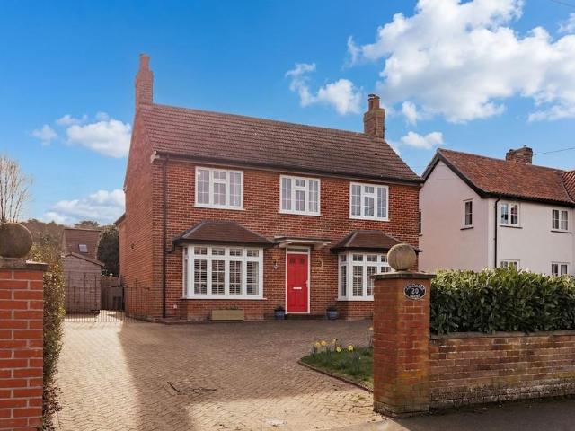 4 bedroom detached house for sale
