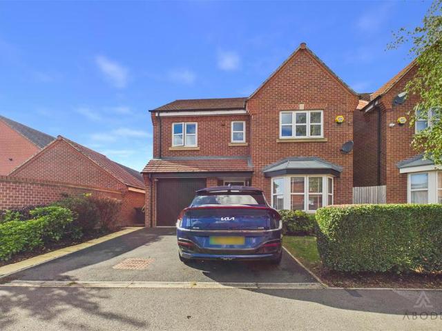 4 bedroom detached house for sale