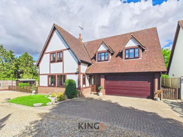 4 bedroom detached house for sale