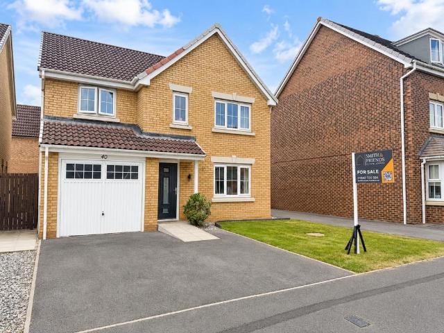 4 bedroom detached house for sale