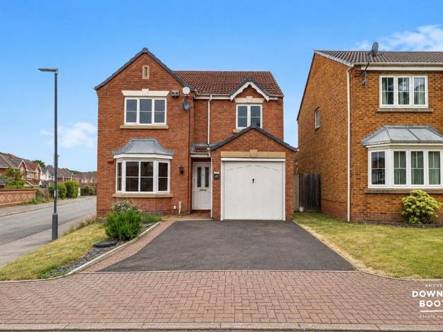 4 bedroom detached house for sale