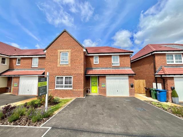 4 bedroom detached house for sale