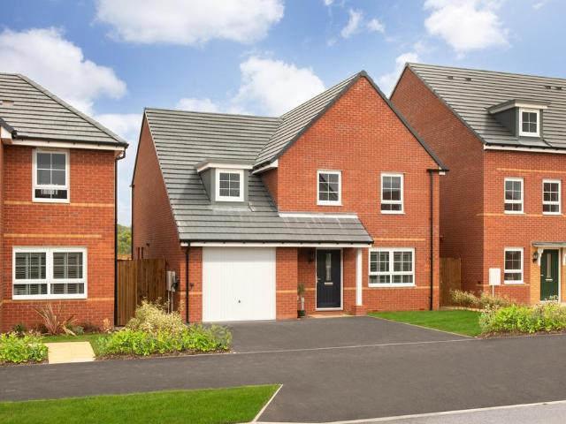 4 bedroom detached house for sale