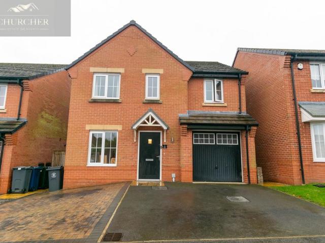 4 bedroom detached house for sale