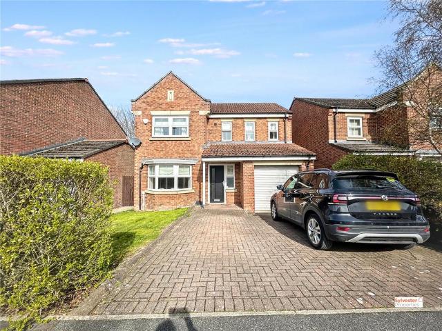 4 bedroom detached house for sale