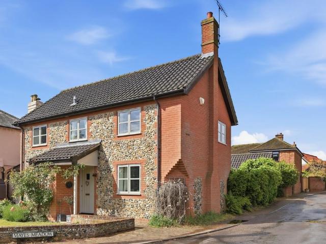 3 bedroom detached house for sale
