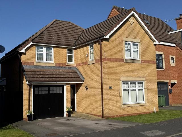 4 bedroom detached house for sale