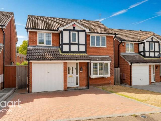 4 bedroom detached house for sale