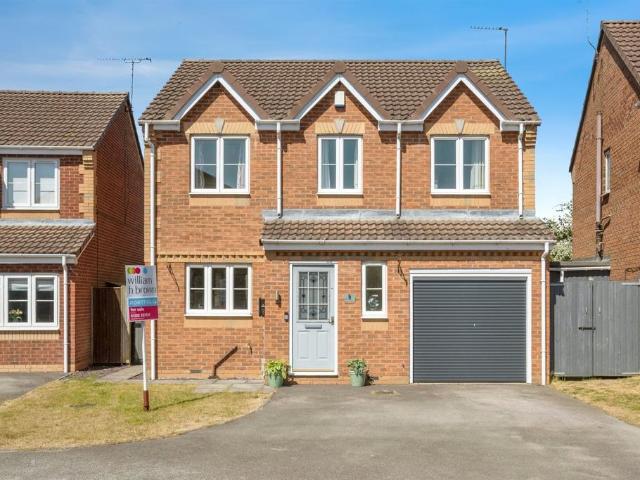 4 bedroom detached house for sale