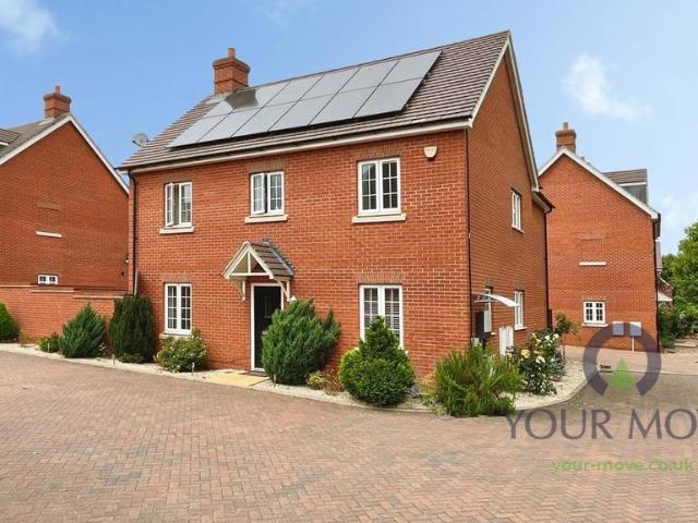 4 bedroom detached house for sale