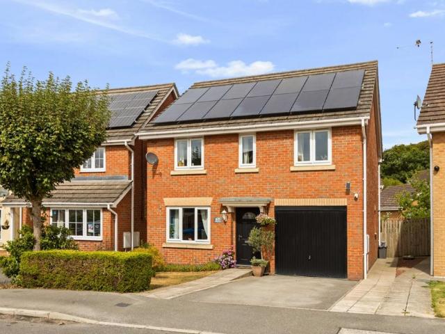 4 bedroom detached house for sale