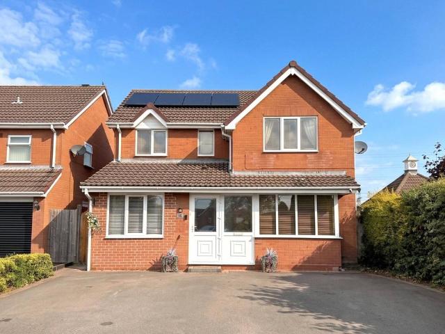 4 bedroom detached house for sale