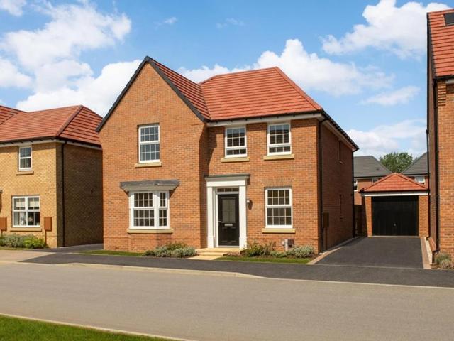 4 bedroom detached house for sale