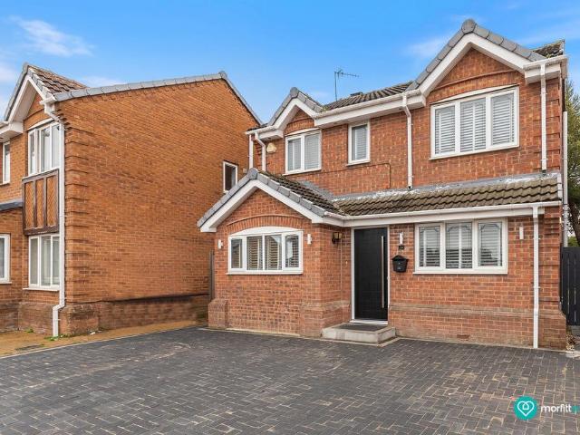 4 bedroom detached house for sale