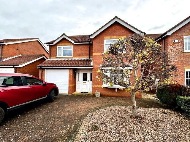 4 bedroom detached house for sale
