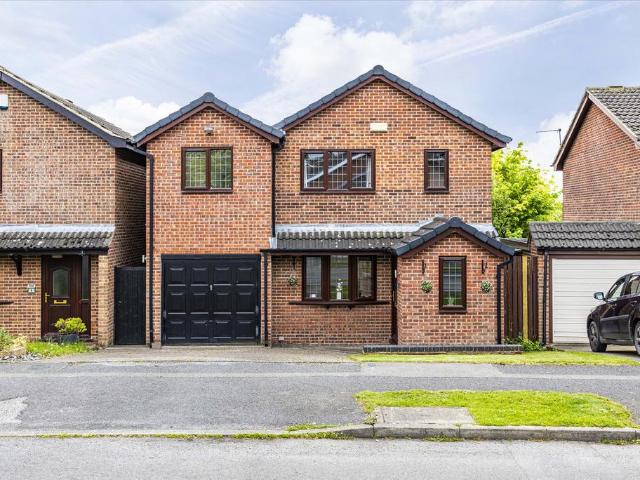 4 bedroom detached house for sale