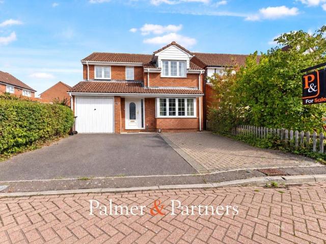 4 bedroom detached house for sale