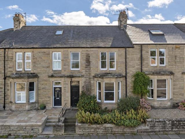 4 bedroom terraced house for sale