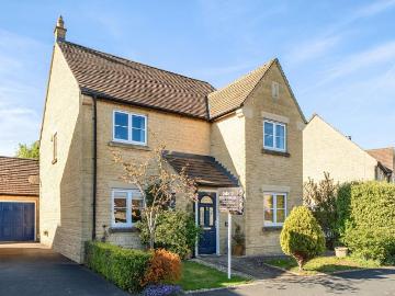 House for sale in Carterton - Parking