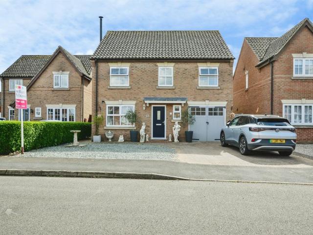 4 bedroom detached house for sale