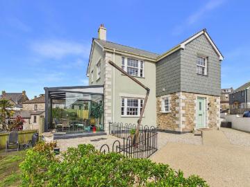 4 bedroom house for sale
