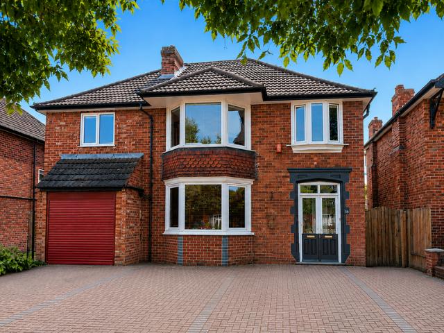 4 bedroom detached house for sale