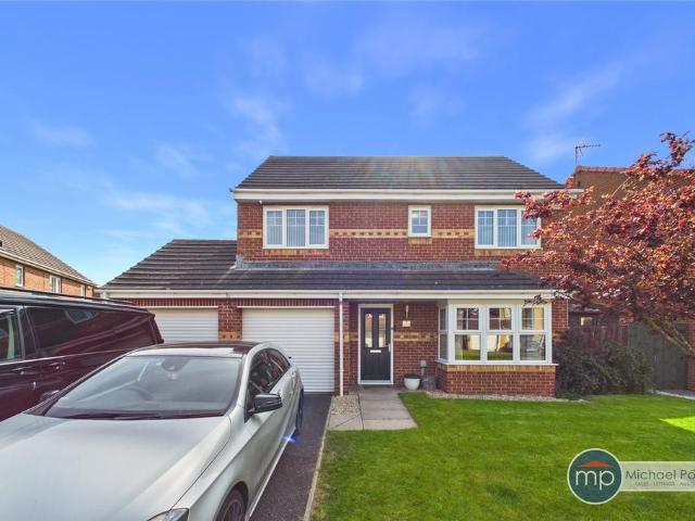 4 bedroom detached house for sale