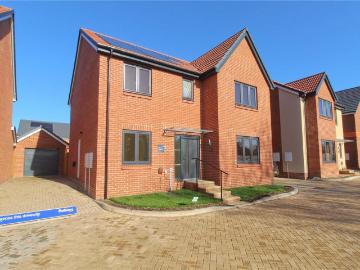 Semington Trowbridge - Garden, Parking