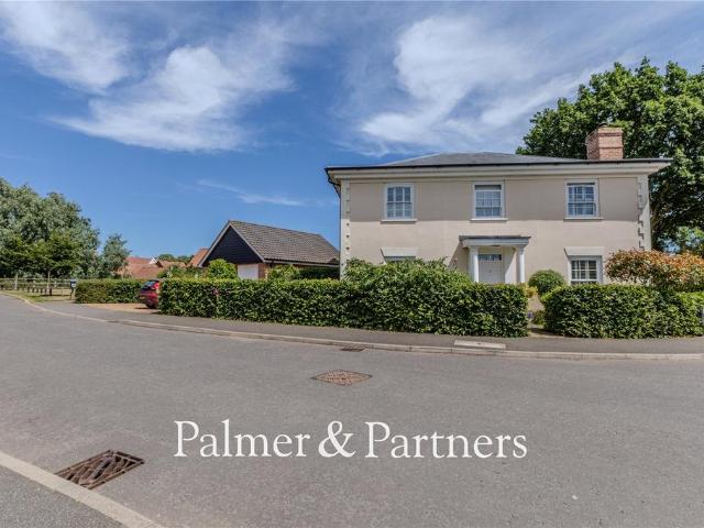 4 bedroom detached house for sale