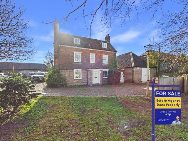 4 bedroom detached house for sale