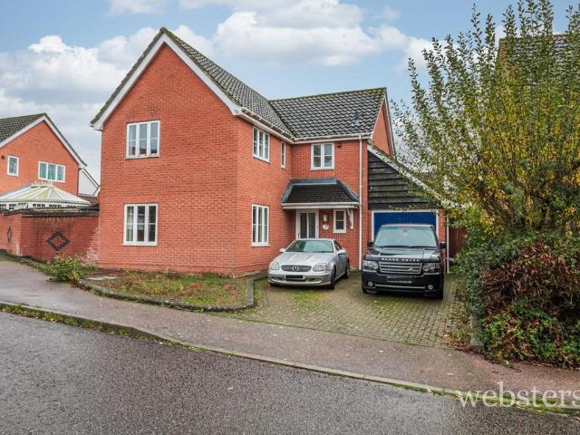 4 bedroom detached house for sale