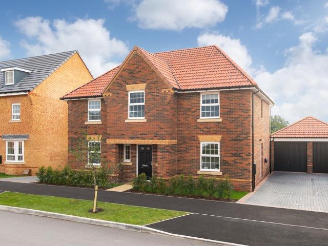 4 bedroom detached house for sale