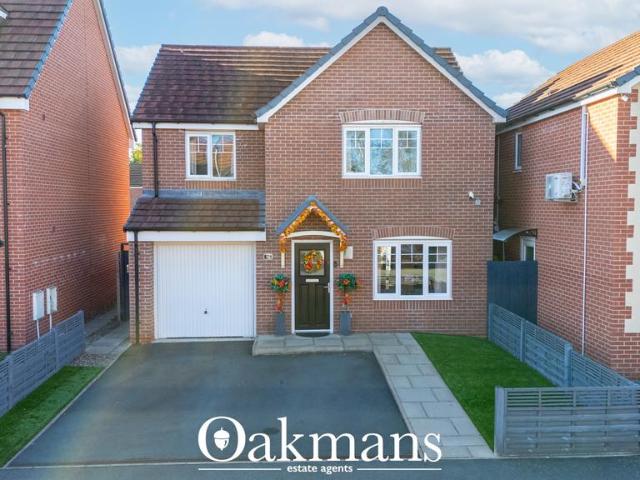 4 bedroom detached house for sale