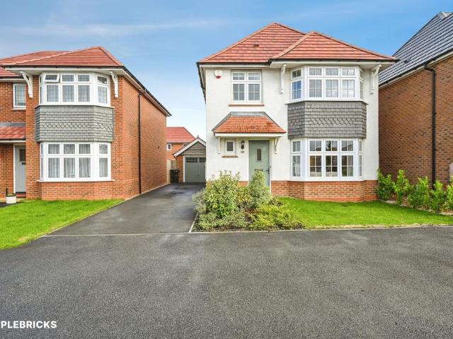 4 bedroom detached house for sale