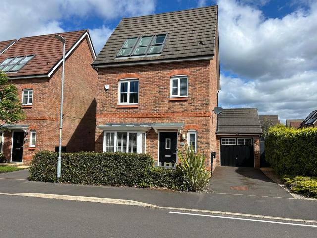 4 bedroom detached house for sale