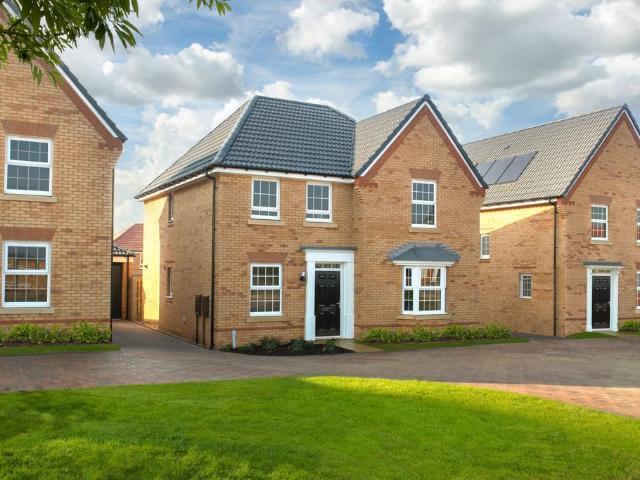 4 bedroom detached house for sale