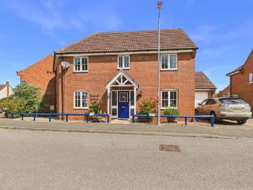 4 bedroom detached house for sale