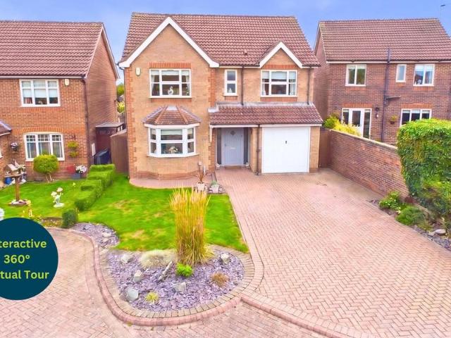 4 bedroom detached house for sale