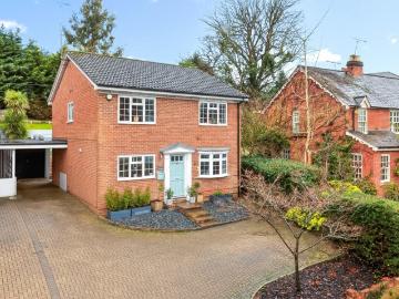 House for sale in Windsor and Maidenhead county - Equipped kitchen